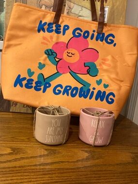 Rae Dunn Bundle  2-  4” Flower Pots + Insulated Tote - NWT